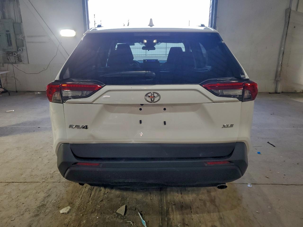 Toyota RAV4 Xle Image 10