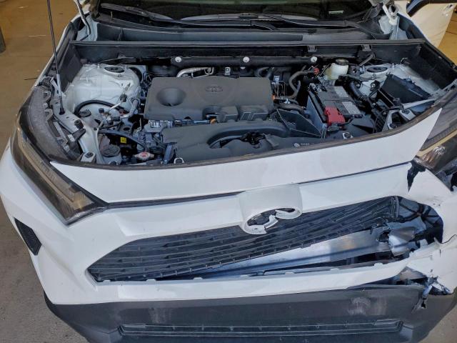 Toyota RAV4 Xle Image 5