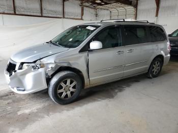  Salvage Chrysler Minivan