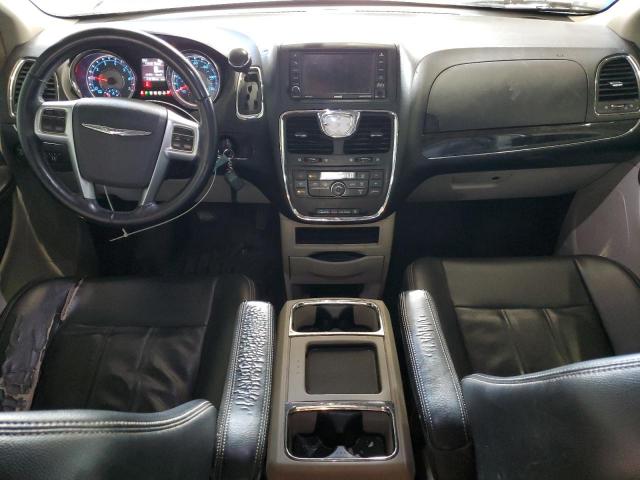 Chrysler Minivan Touring Image 3