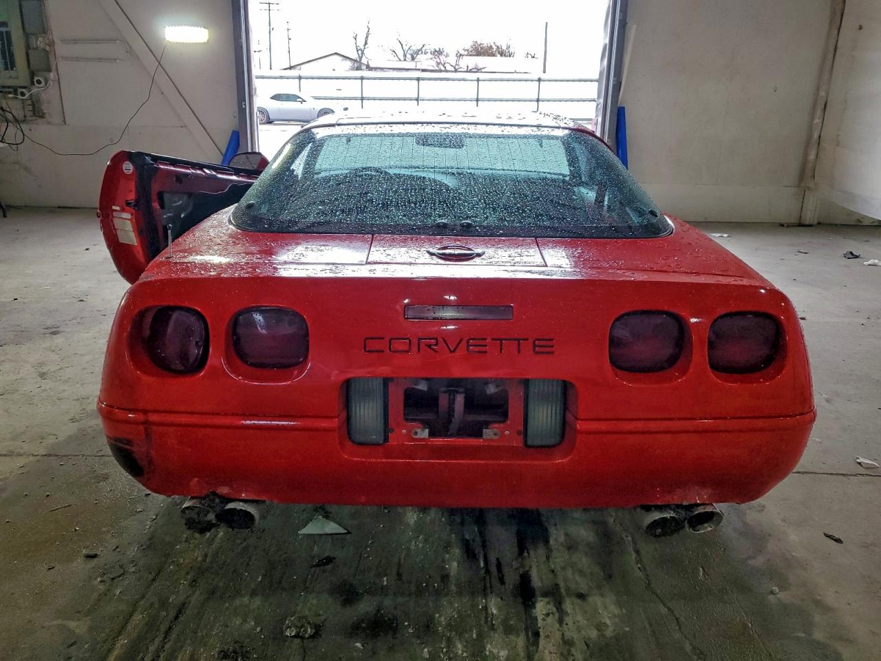 Chevrolet Corvette Image 5