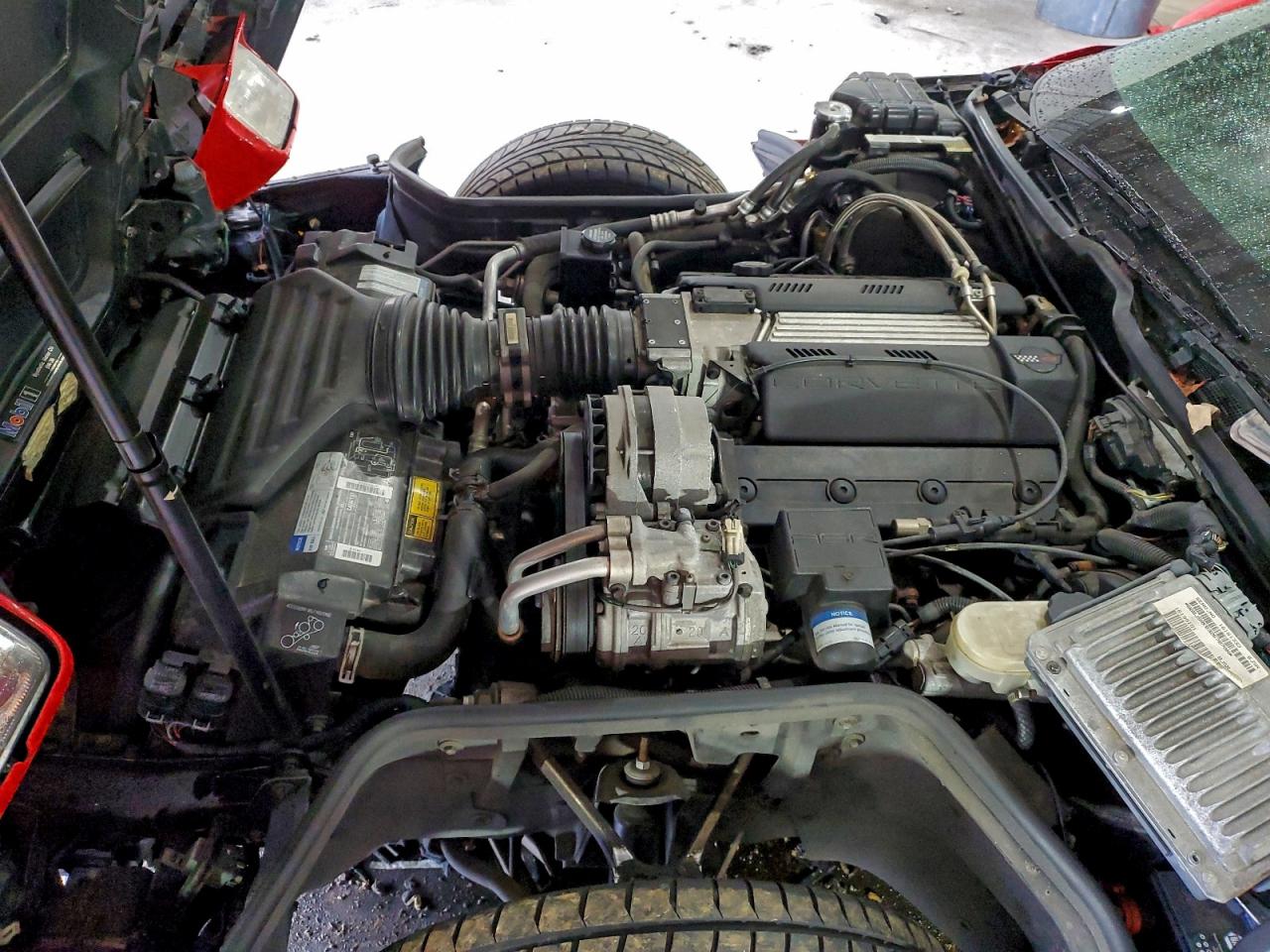 Chevrolet Corvette Image 12