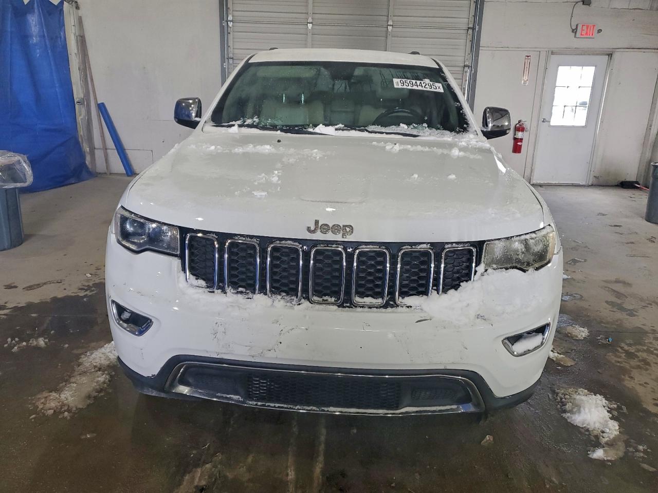 Jeep Grand Cherokee Limited Image 8