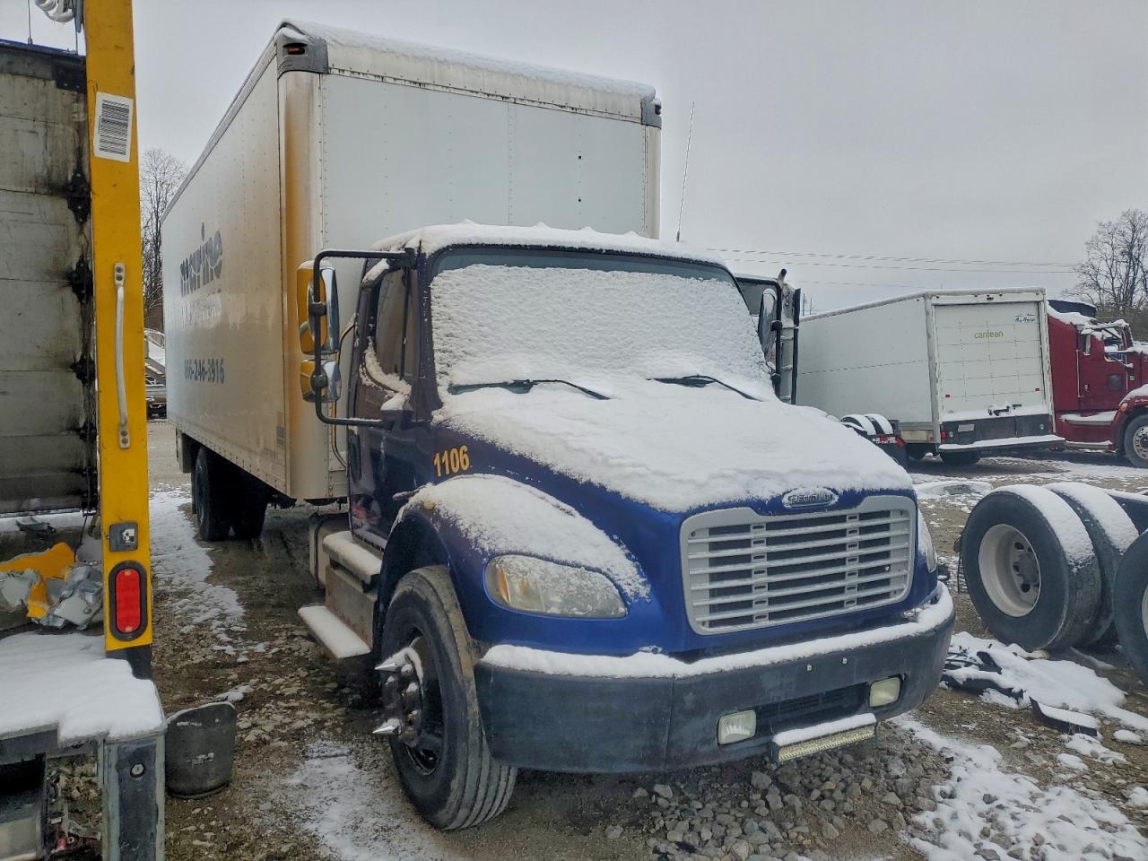 Freightliner M2 106 Medium Duty Image 1