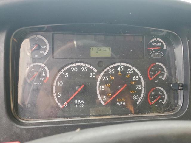 Freightliner M2 106 Medium Duty Image 4