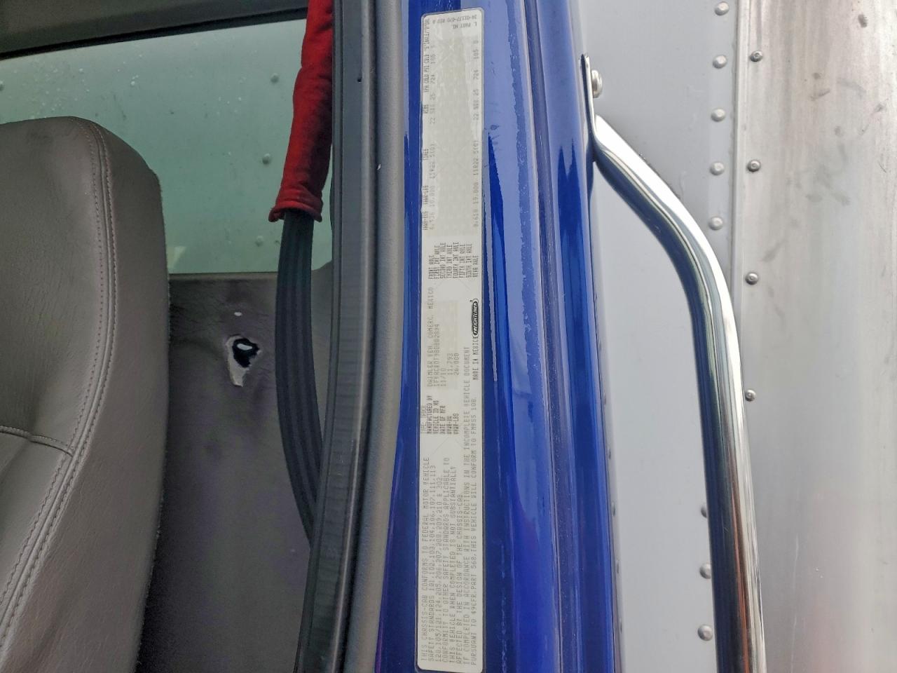 Freightliner M2 106 Medium Duty Image 3