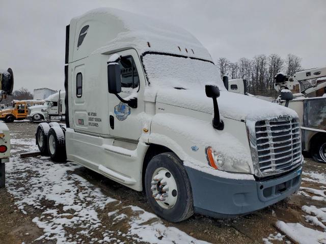  Salvage Freightliner Cascadia