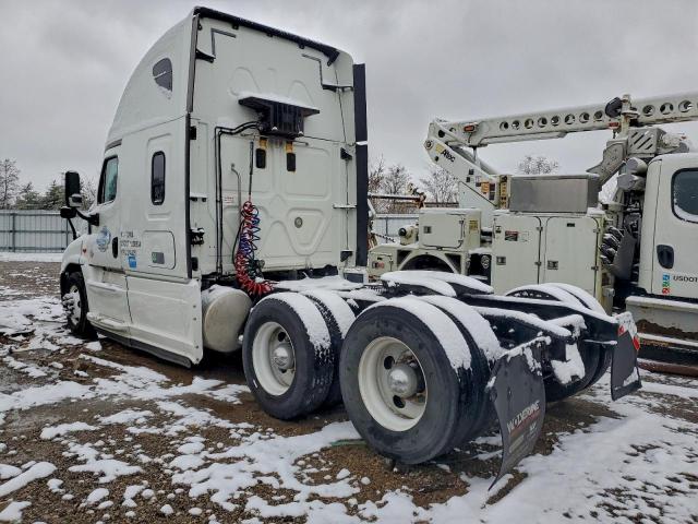 Freightliner Cascadia Image 2