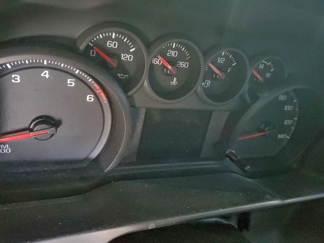 Chevrolet Silverado K1500 Image 4