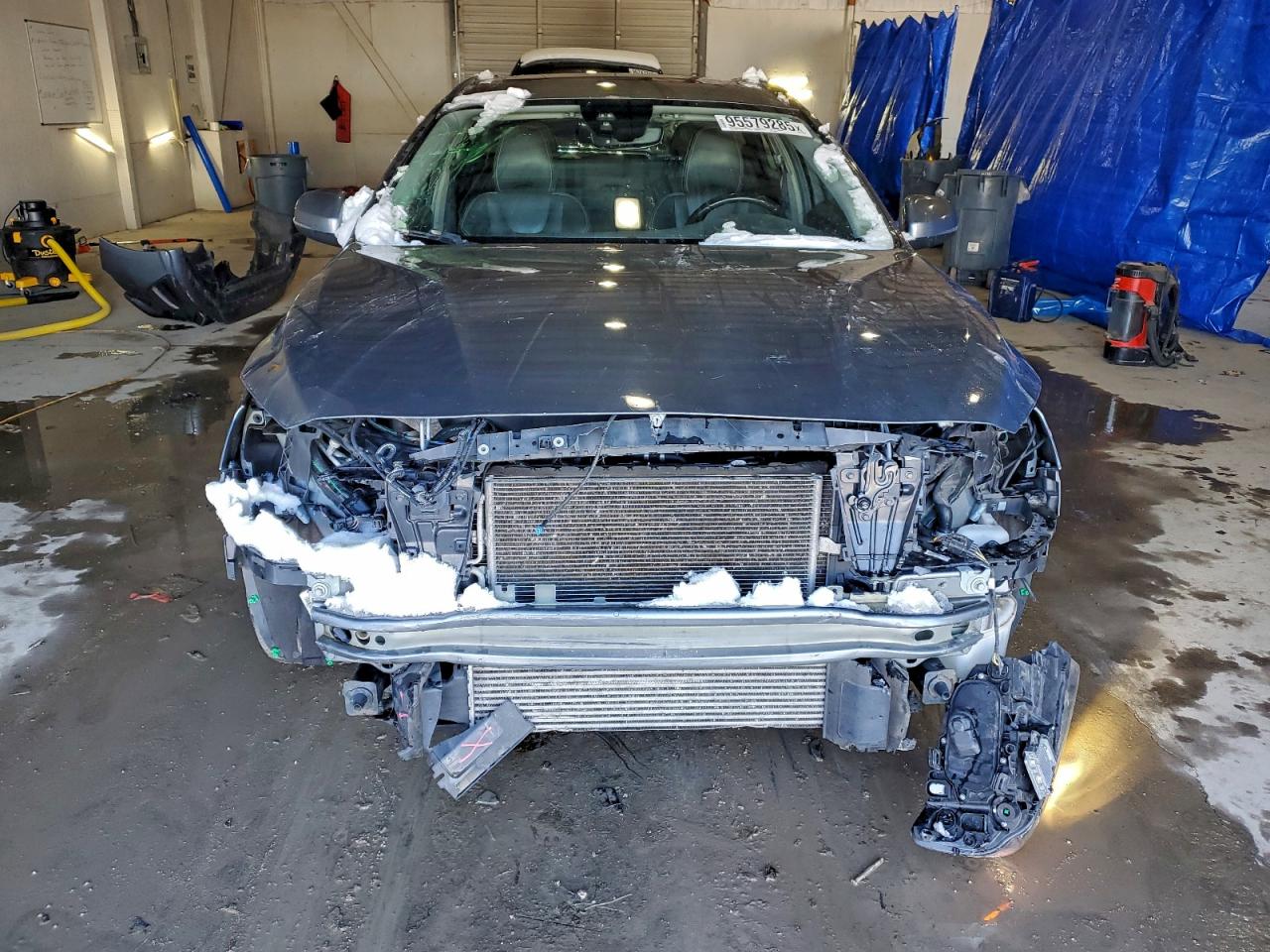 Volvo V60 T5 Dynamic Image 3