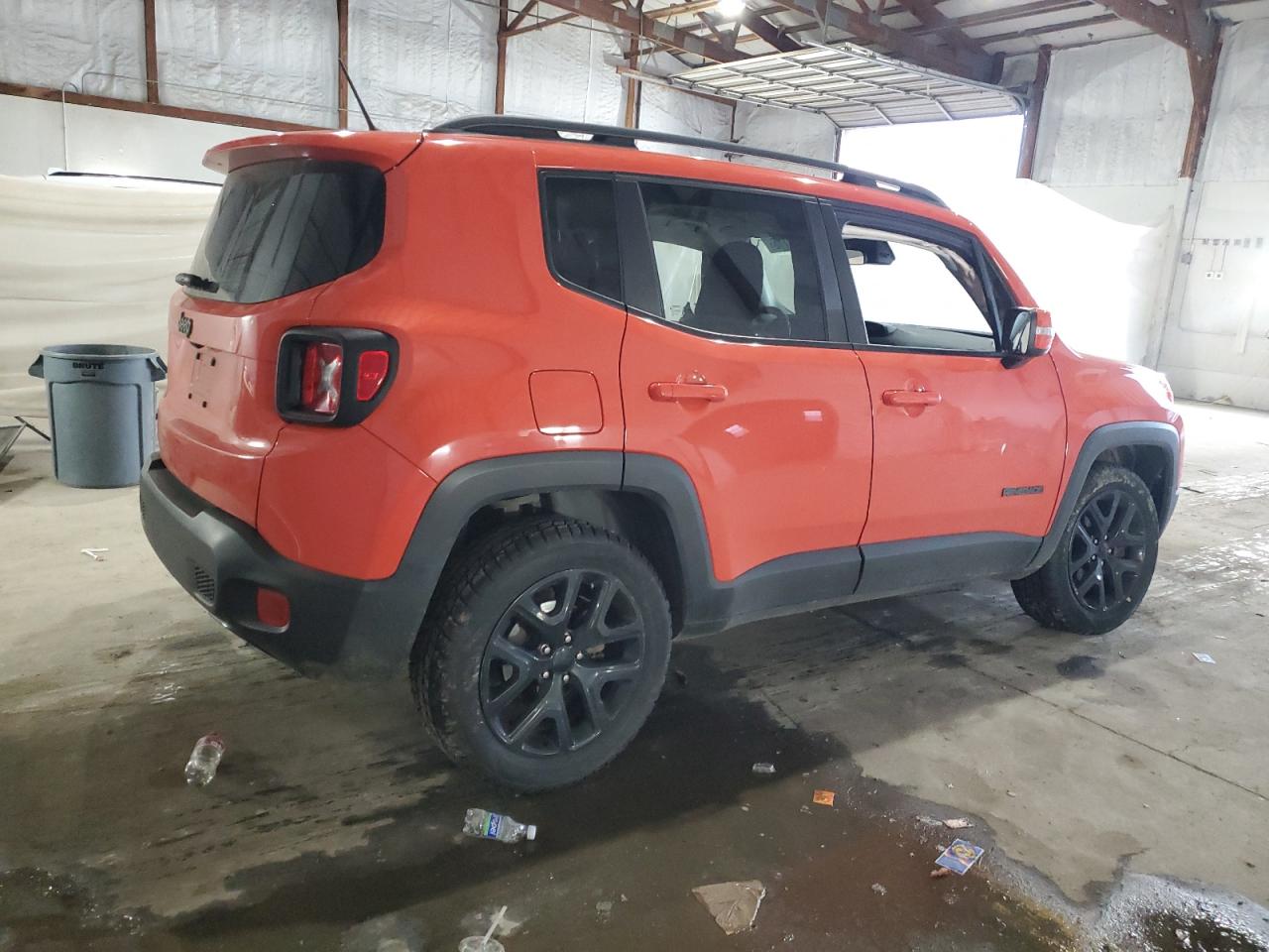 Jeep Renegade Latitude Image 2