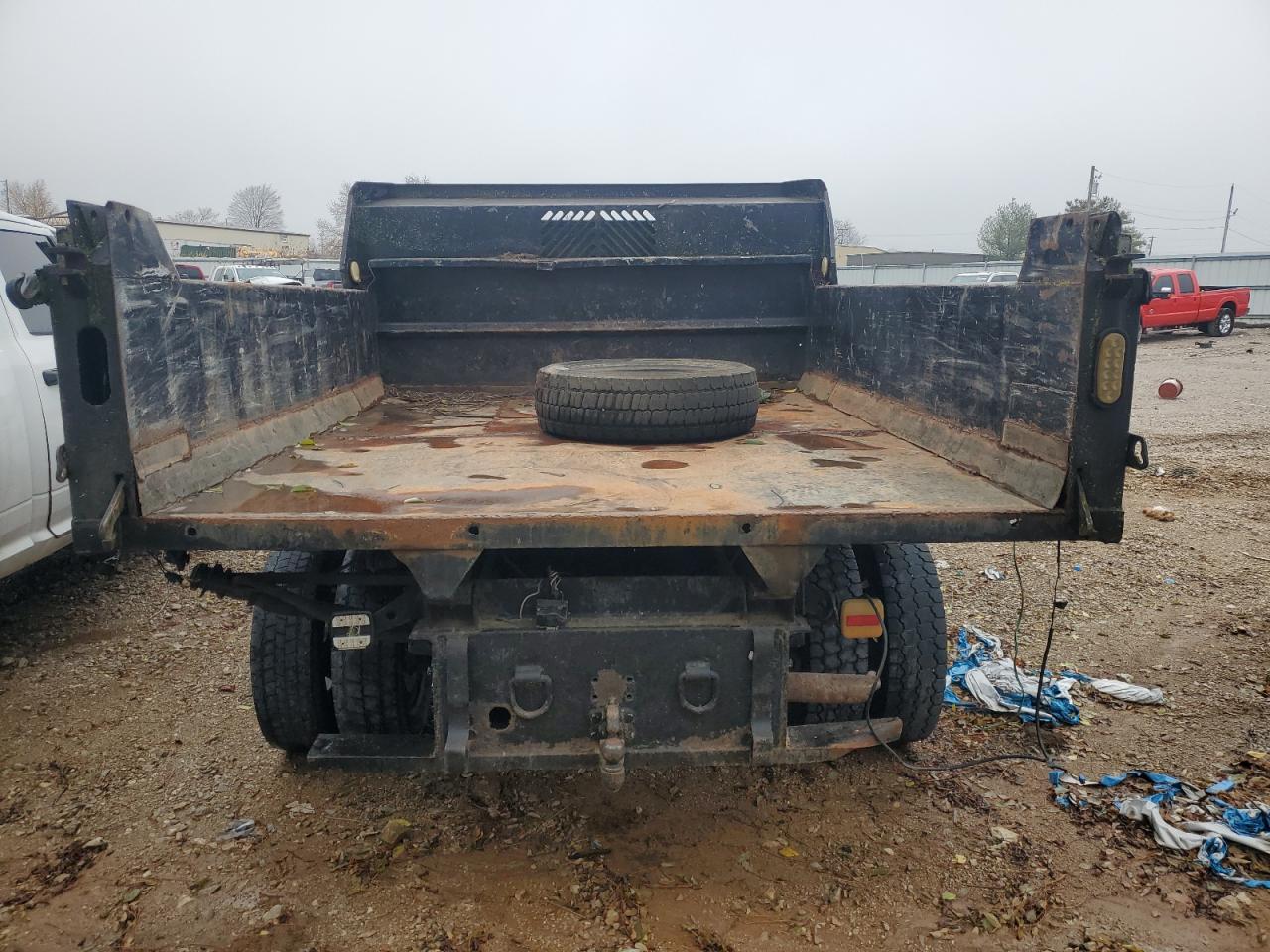 Ford F-550 Super Duty Image 3