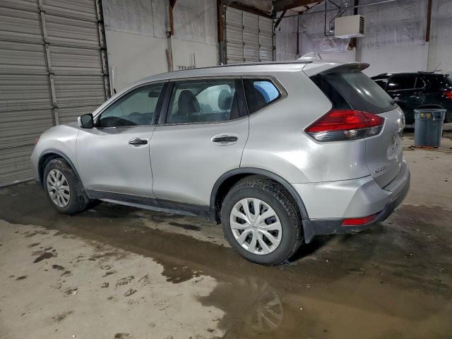 Nissan Rogue S Image 3