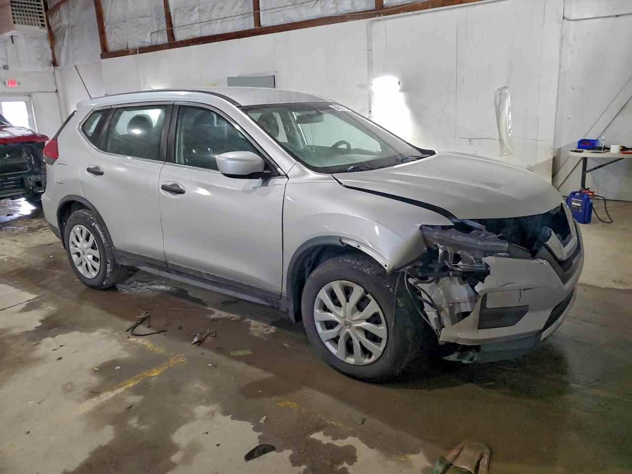Nissan Rogue S Image 5