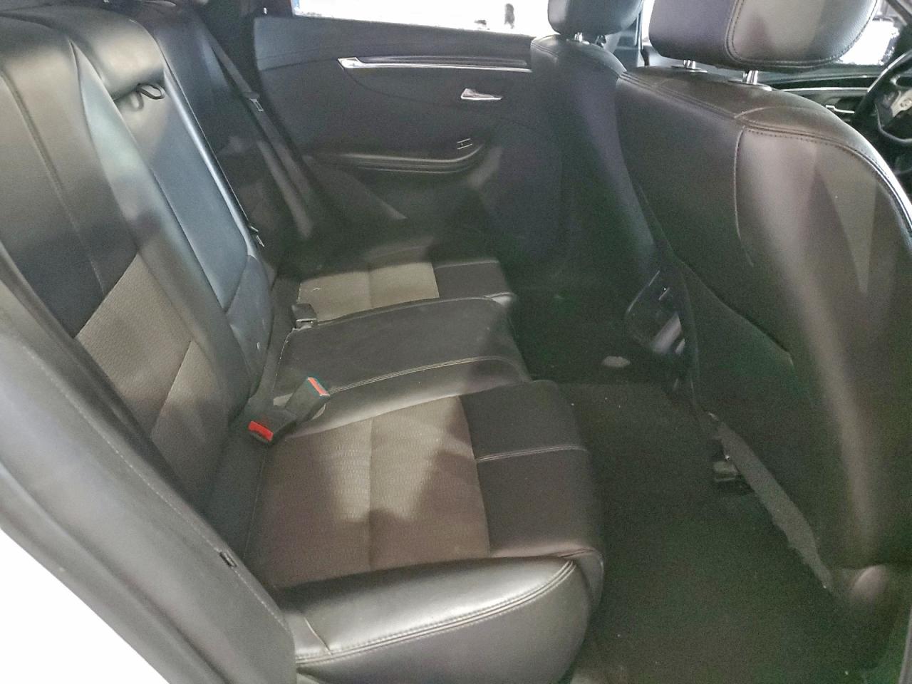 Chevrolet Impala Lt Image 8