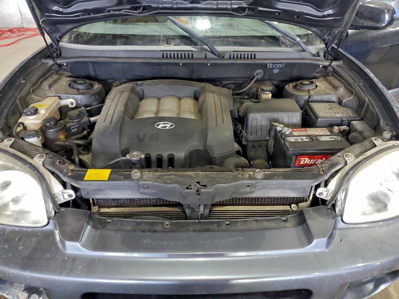 Hyundai SANTA FE Gls Image 13