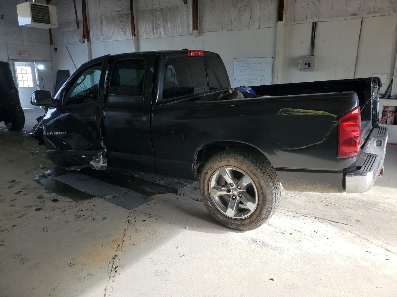 Dodge Ram 1500 St Image 12