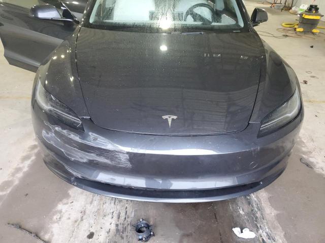 Tesla Model 3 Image 6
