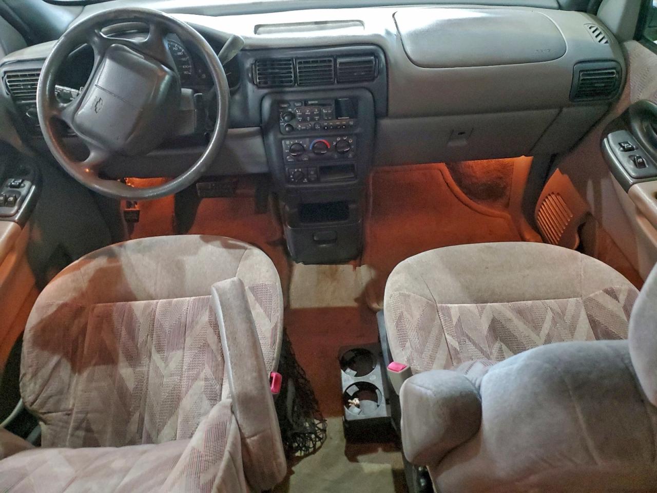 Chevrolet Venture Image 7