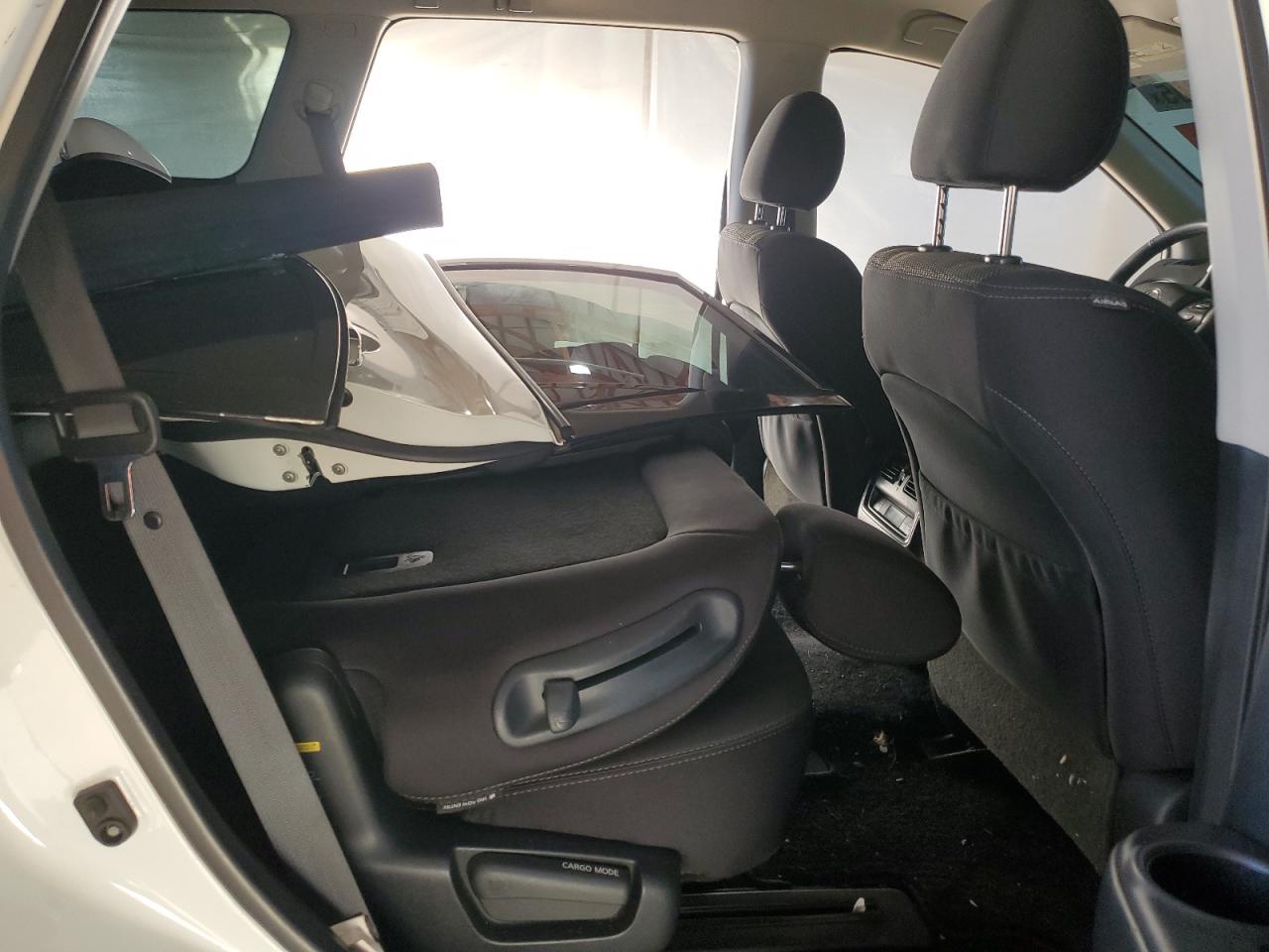 Nissan Pathfinder Sv Image 5