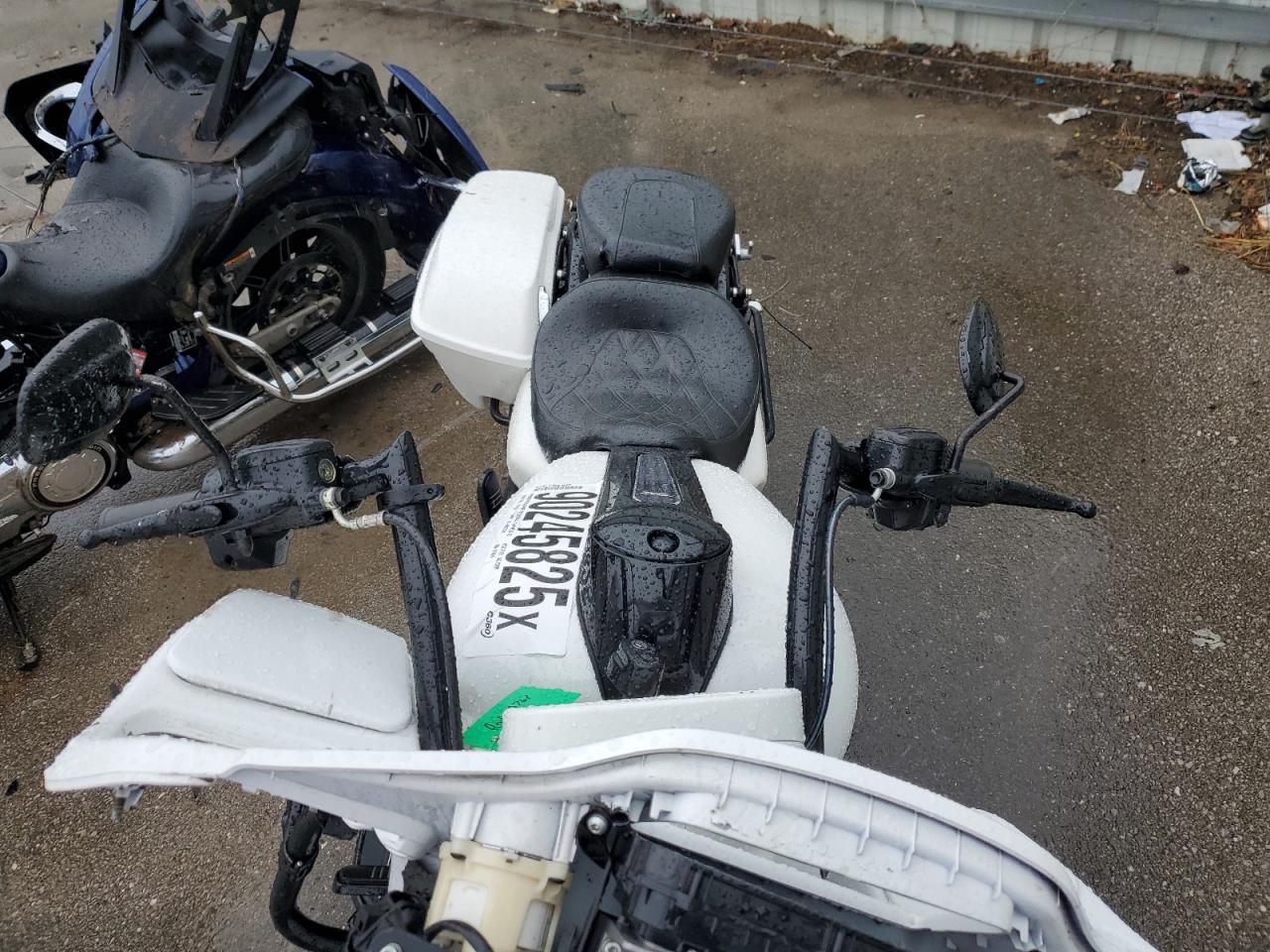 Harley-Davidson Fl Image 9