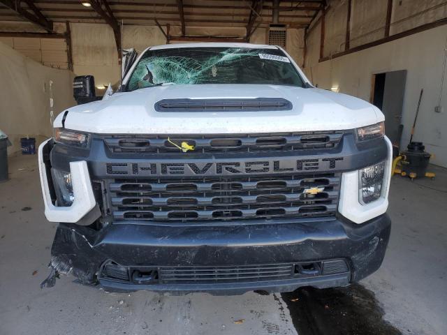 Chevrolet Silverado K2500 Heavy Duty Image 2