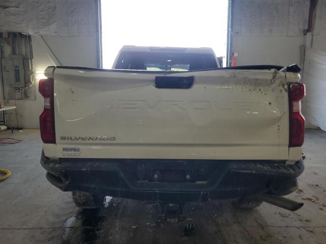 Chevrolet Silverado K2500 Heavy Duty Image 8