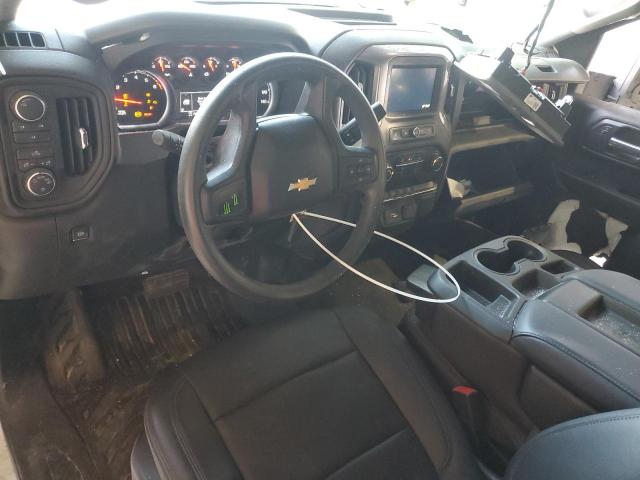 Chevrolet Silverado K2500 Heavy Duty Image 11