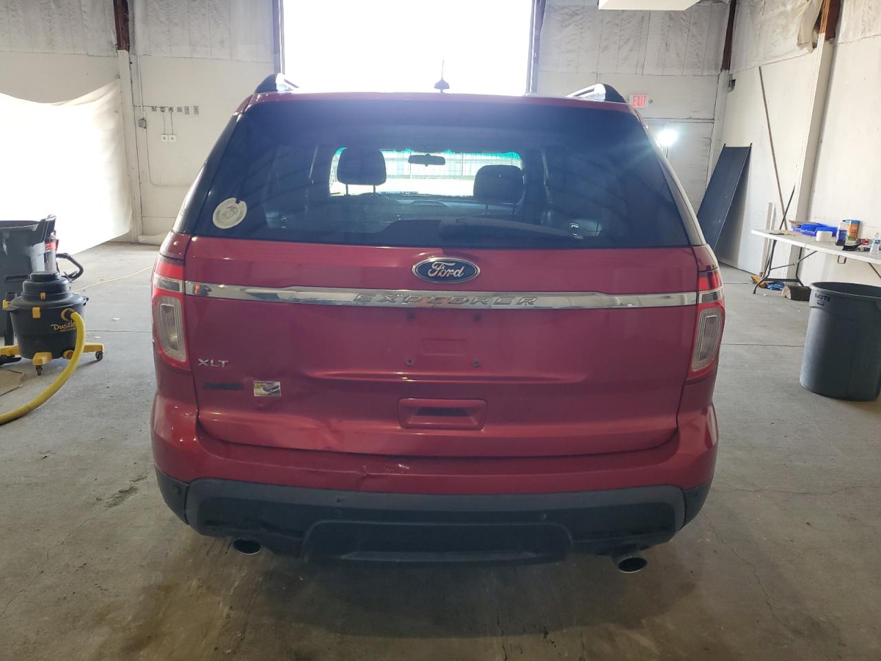 Ford Explorer Xlt Image 6