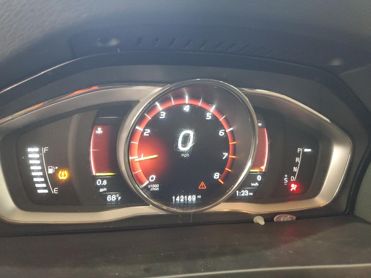 Volvo S60 Platinum Image 10