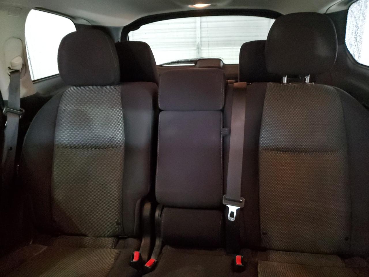 Nissan Pathfinder S Image 10