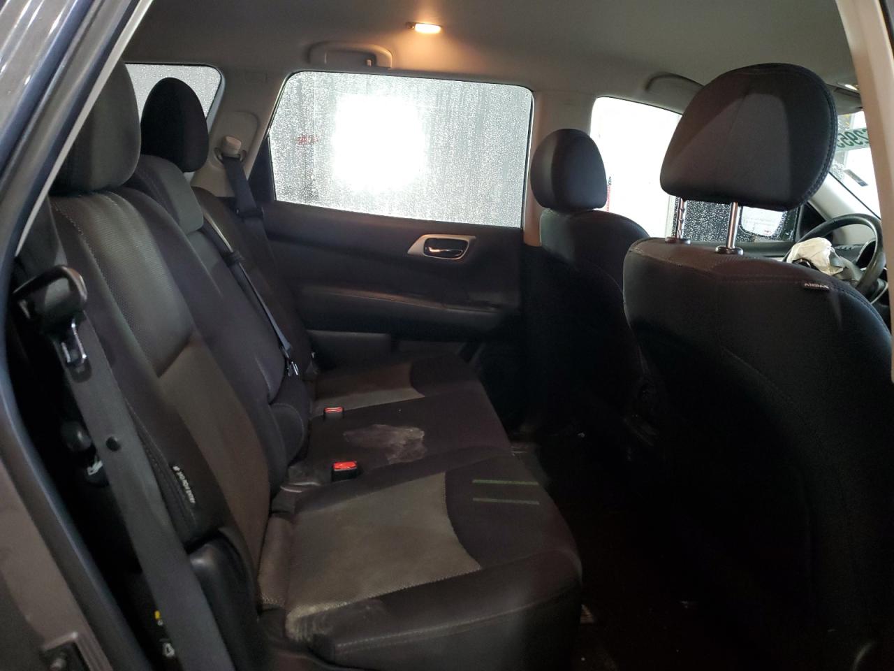 Nissan Pathfinder S Image 9