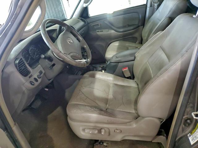 Toyota Sequoia Sr5 Image 8