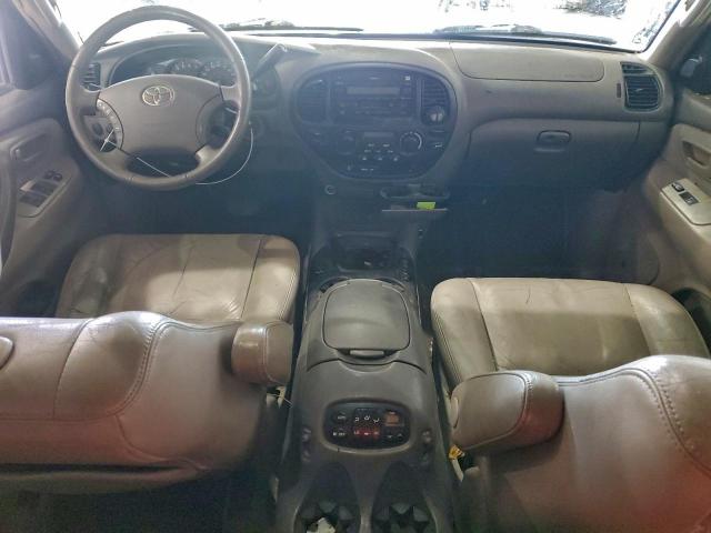 Toyota Sequoia Sr5 Image 4