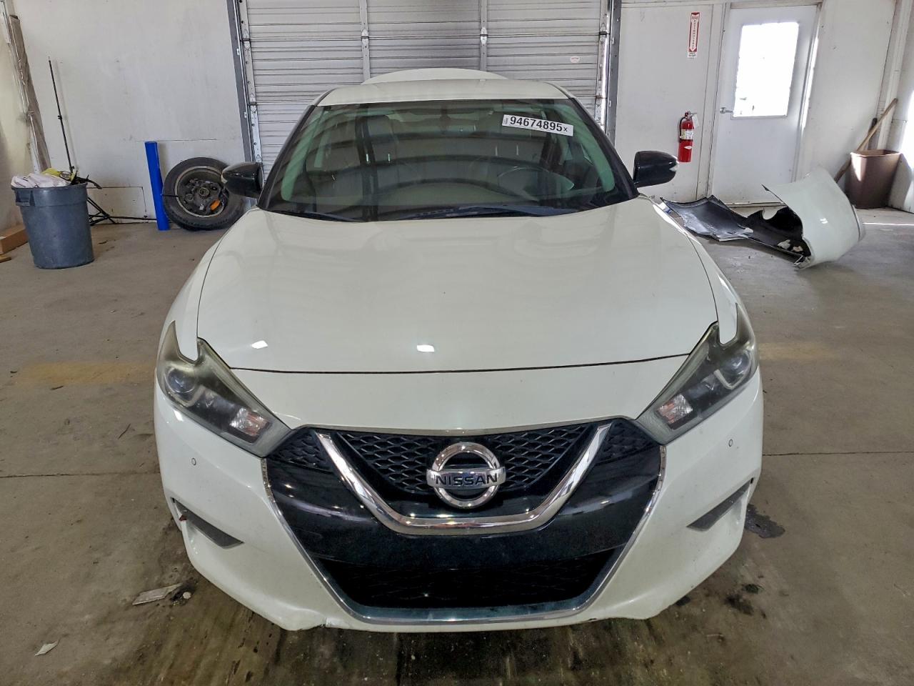 Nissan Maxima 3.5s Image 9