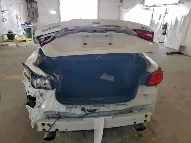 Nissan Maxima 3.5s Image 5