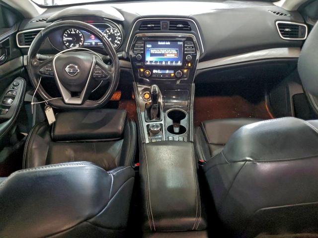 Nissan Maxima 3.5s Image 3