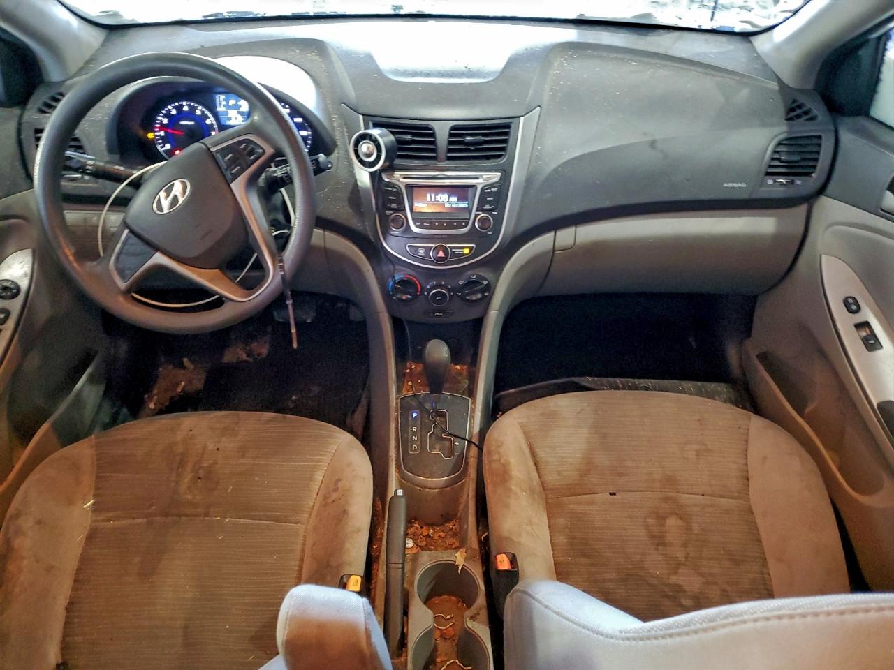 Hyundai ACCENT Se Image 7