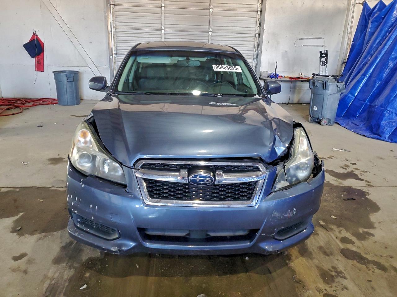 Subaru Legacy 2.5i Premium Image 3