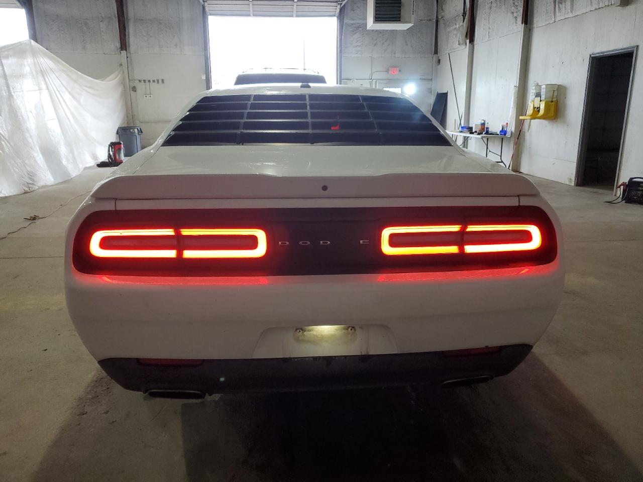 Dodge Challenger Sxt Image 3