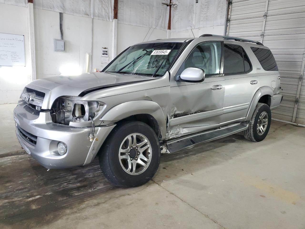 Toyota Sequoia Sr5 Image 1
