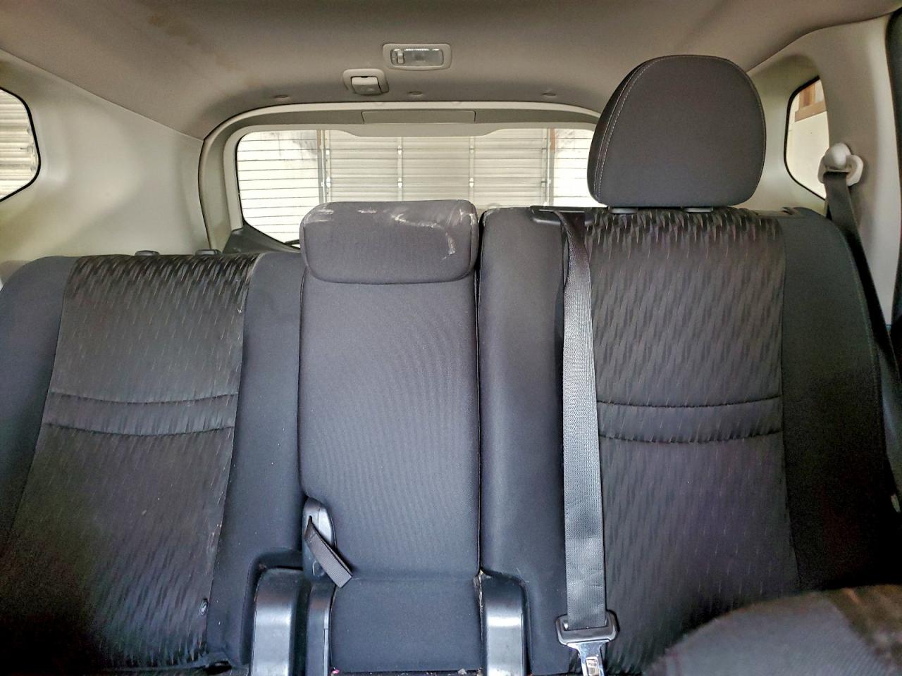 Nissan Rogue Sv Image 2