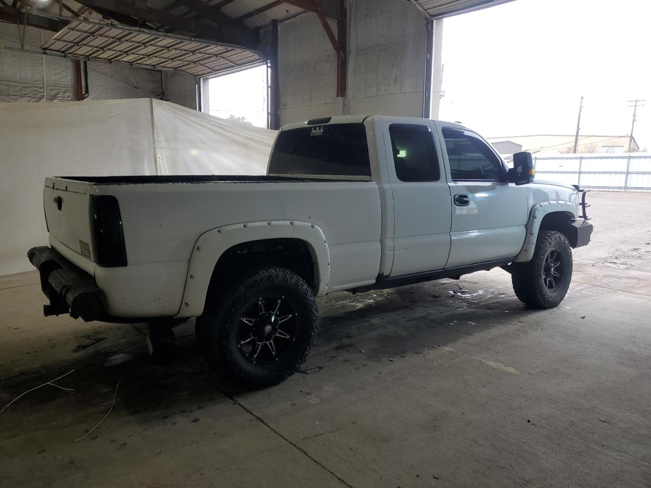 Chevrolet Silverado K2500 Heavy Duty Image 10