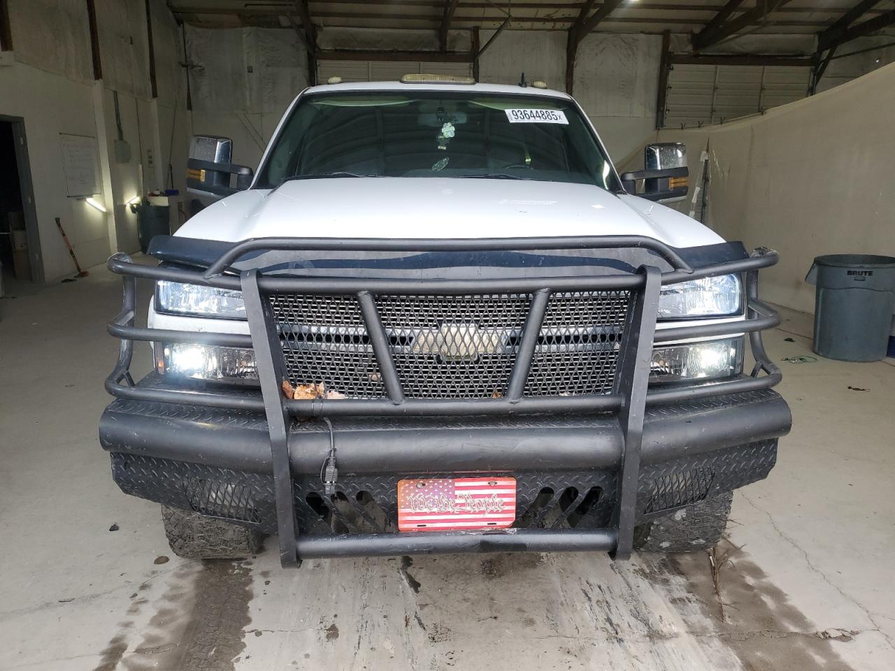 Chevrolet Silverado K2500 Heavy Duty Image 9