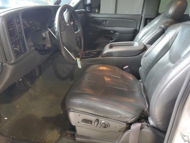 Chevrolet Silverado K2500 Heavy Duty Image 11