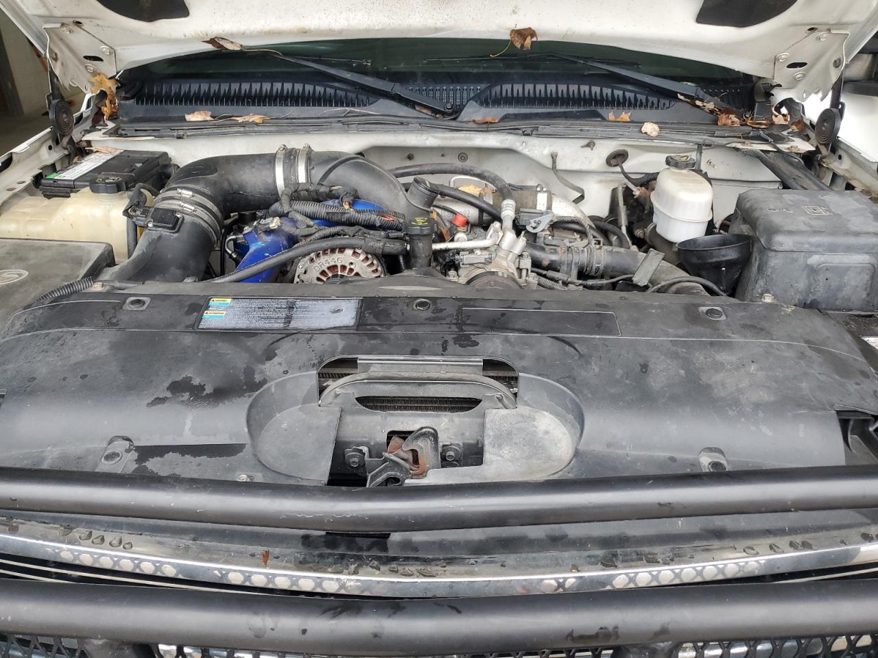 Chevrolet Silverado K2500 Heavy Duty Image 8