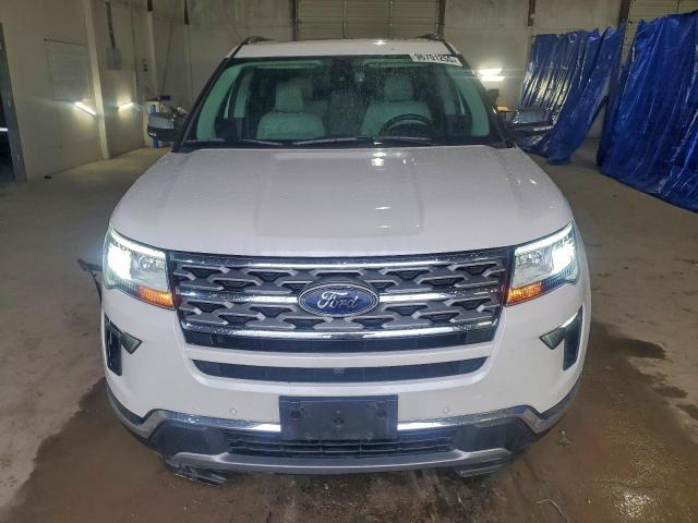 Ford Explorer Limited Image 3