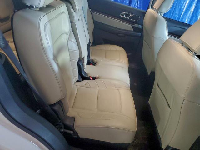 Ford Explorer Limited Image 7