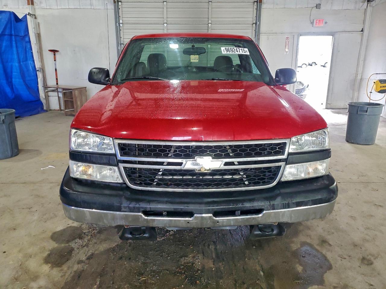 Chevrolet Silverado C1500 Image 9