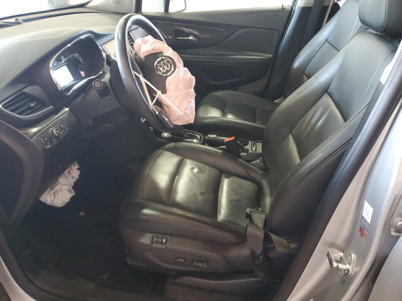 Buick Encore Essence Image 10